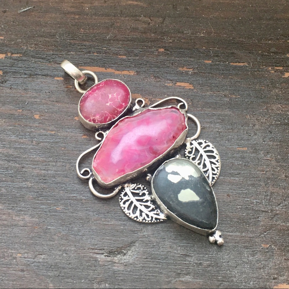 NIB Handmade Gemstone S925 Pendant